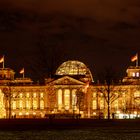 Reichstag mit Weihnachtsbeleuchtung
