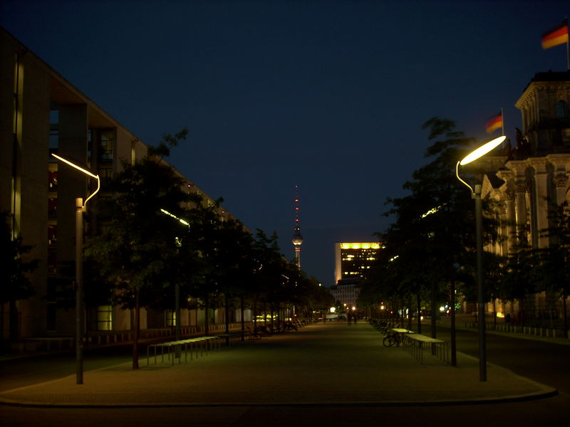 Reichstag und Fernsehturm