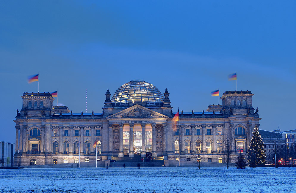 Reichstag zur Blauen Stunde