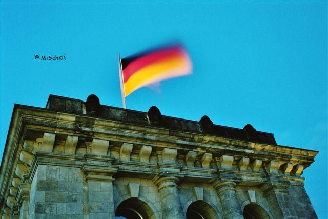 Reichstagsflagge