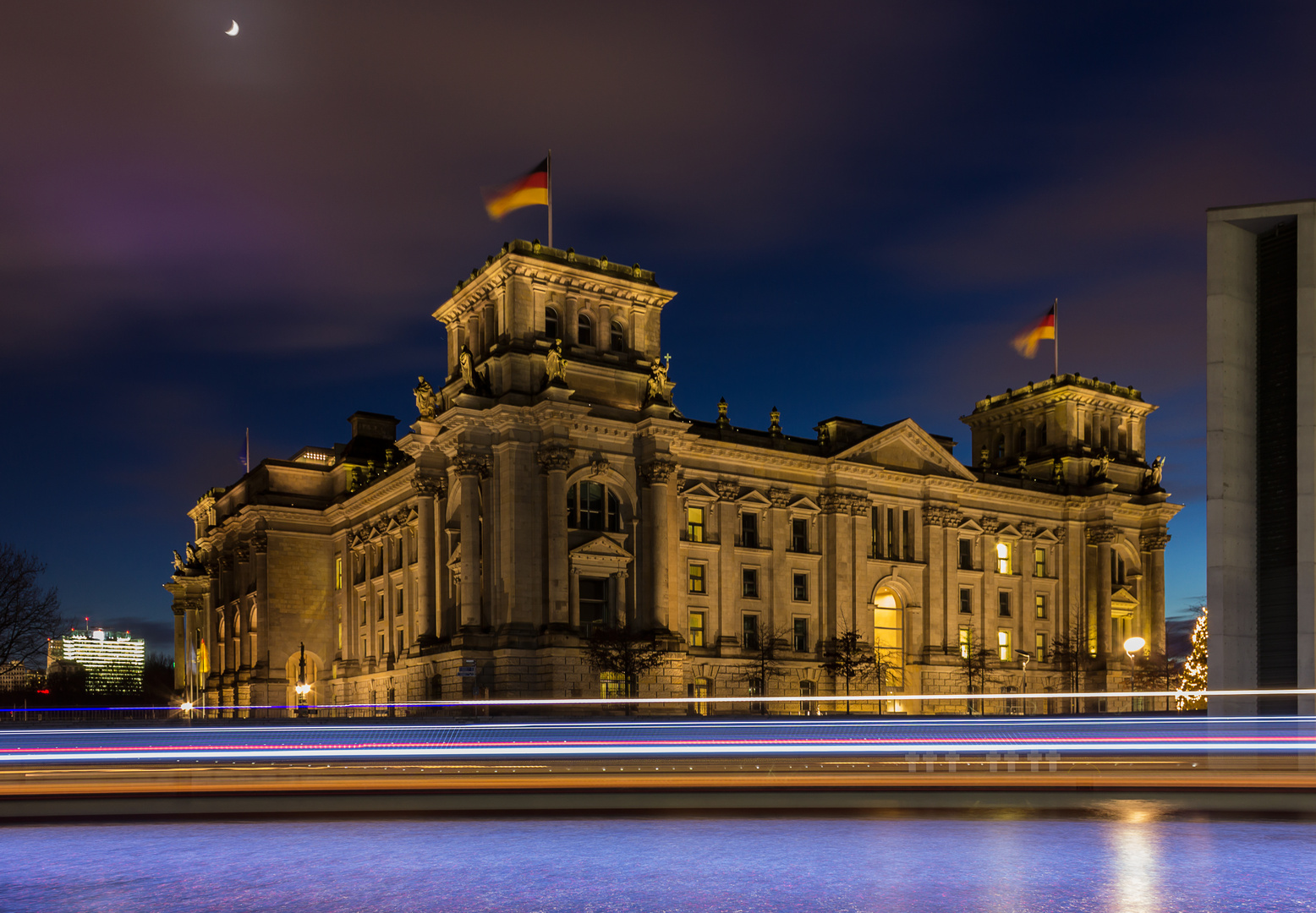 Reichstagsgebäude zur Blauen Stunde