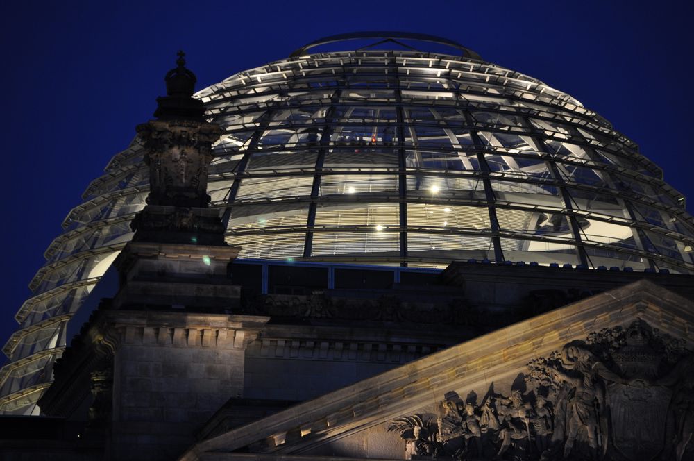 Reichstagskuppel bei Nacht 2