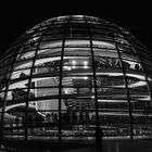 Reichstagskuppel bei Nacht