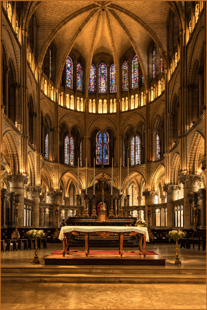 REIMS- HOCHALTAR SAINT REMI.