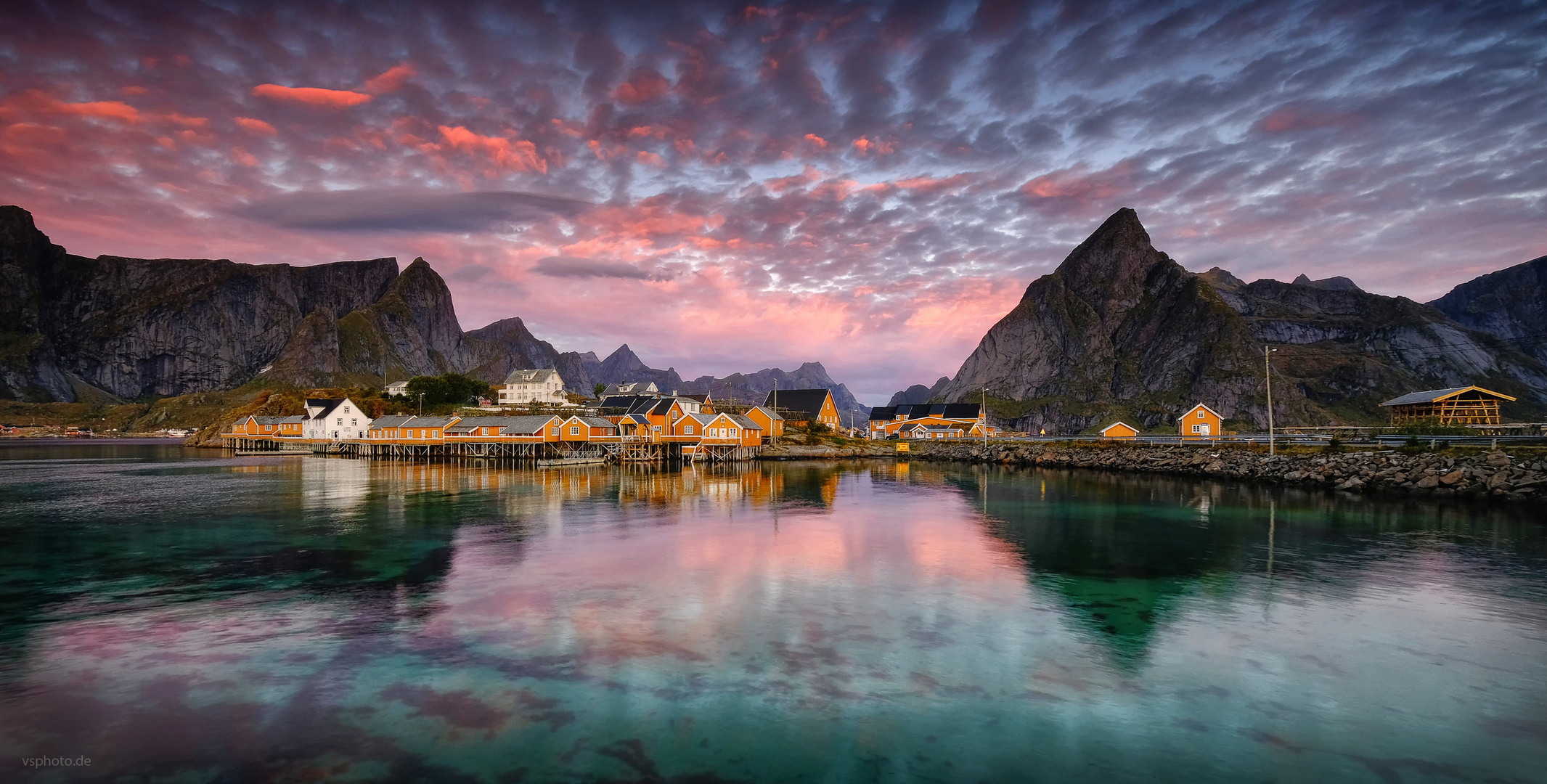 Reine bei Sonnenaufgang