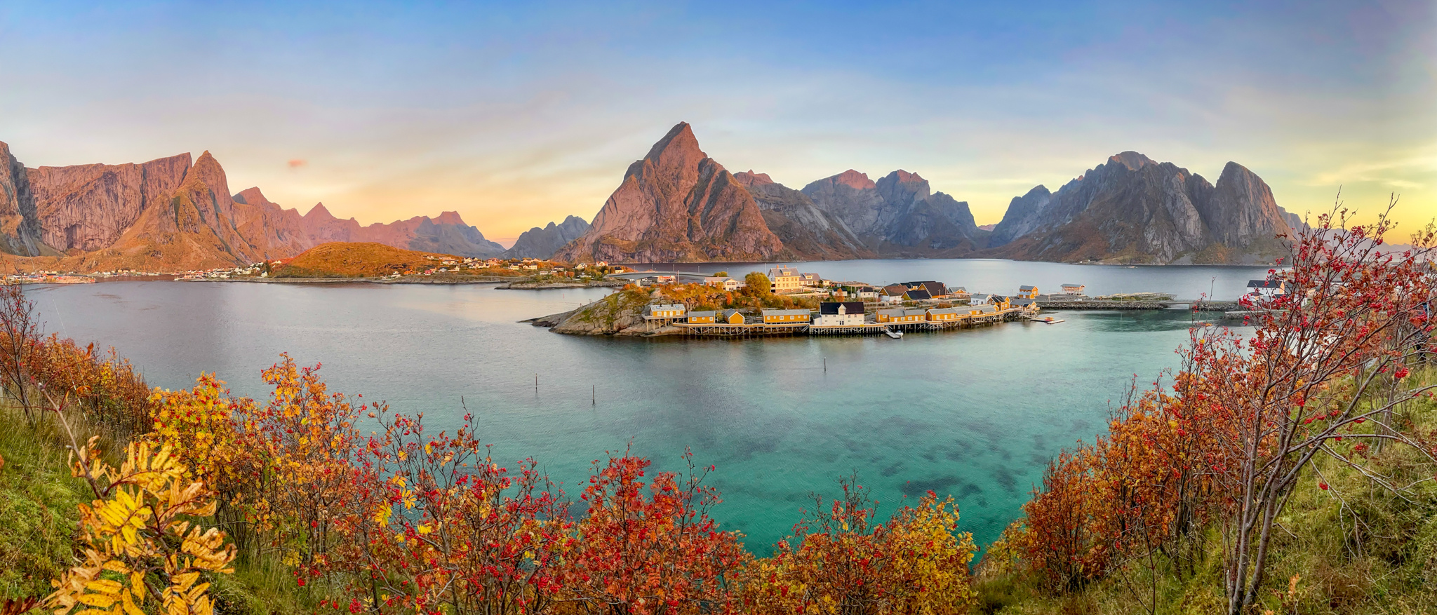 Reine in the fall