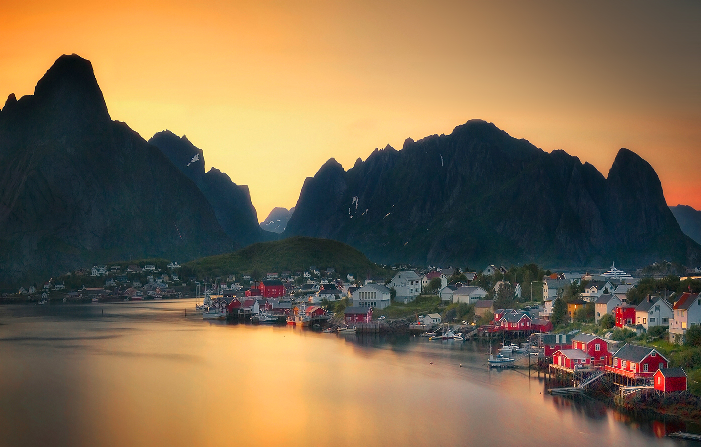 Reine Sunset