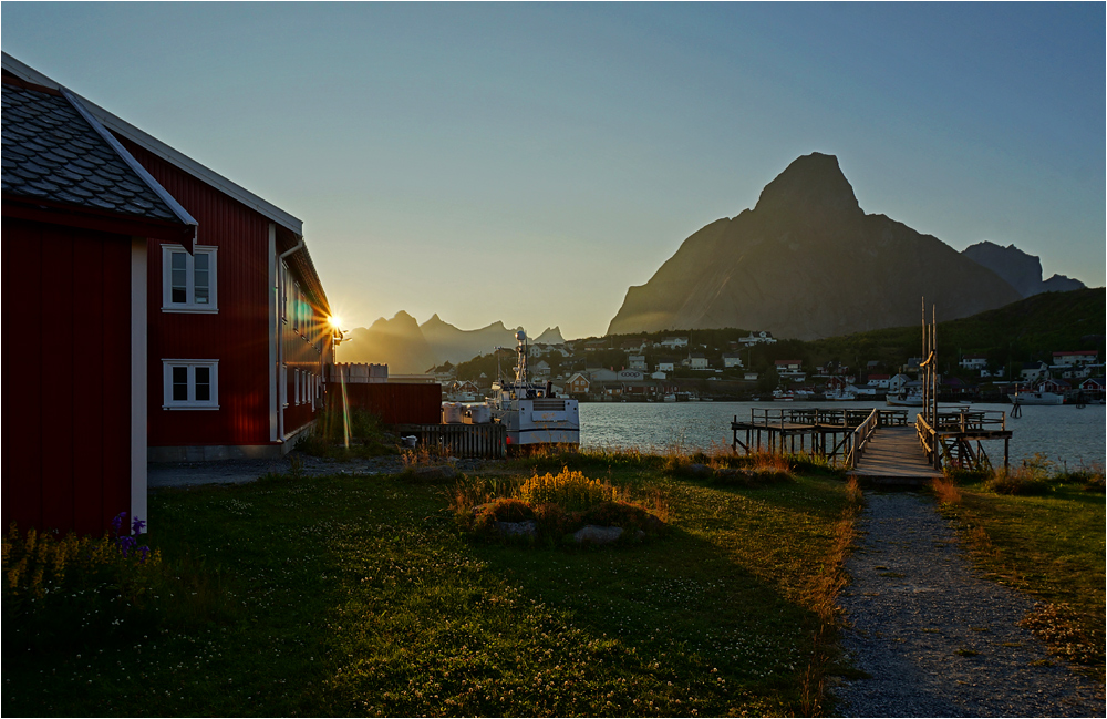 Reine Sunset