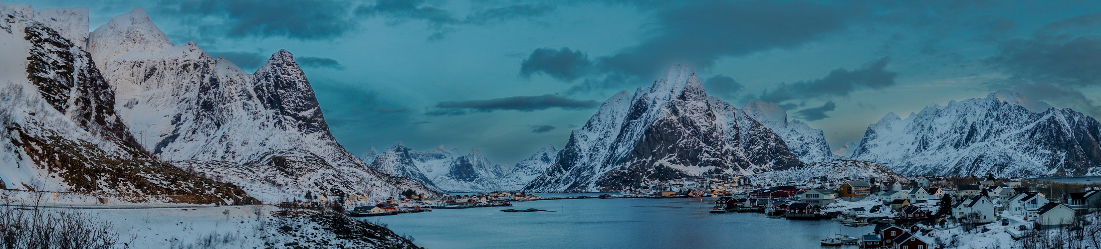 Reine zur blauen Morgenstunde - Panorama