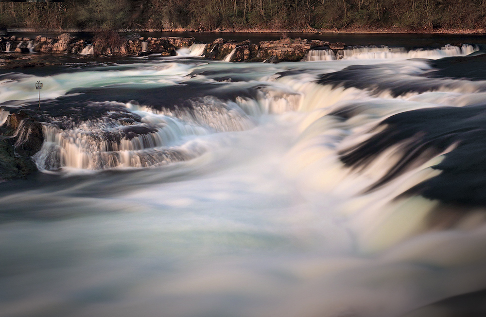 Reinfall gerade vor dem Wasserfall