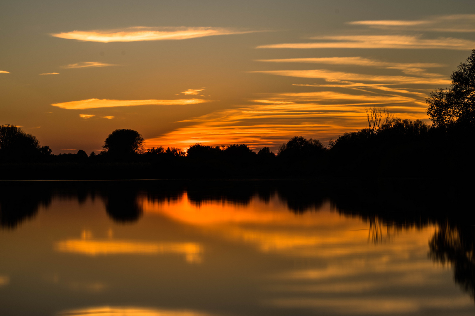 Reinheimer Teich Spieglung Sonnenuntergang