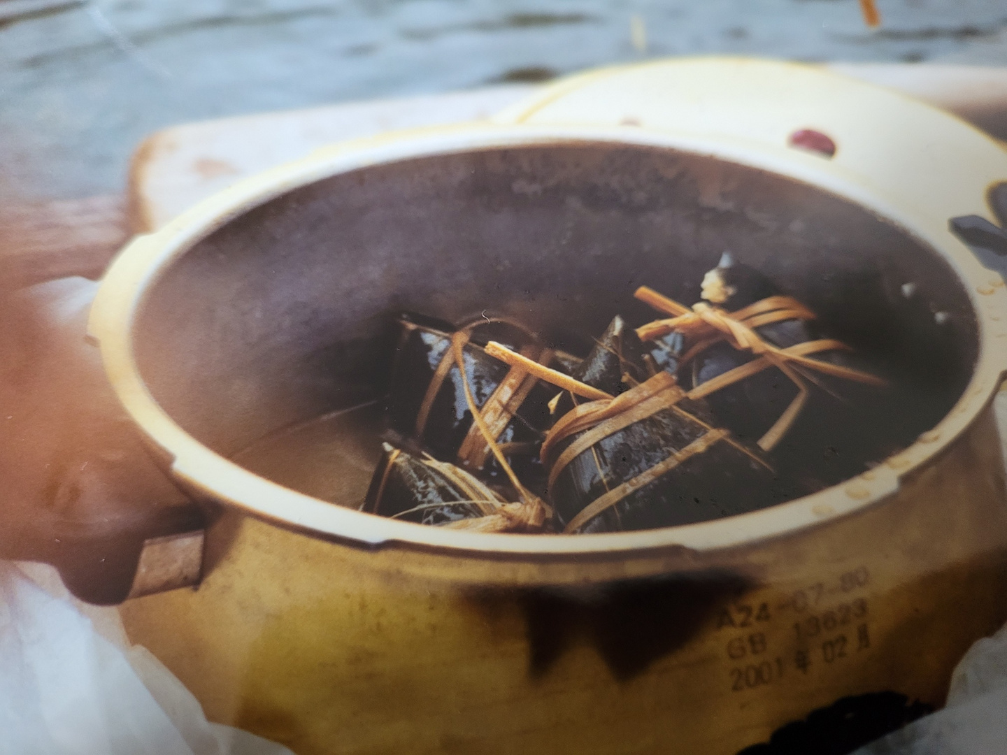 Reis im Dampfdrucktopf mit Fleischbällchen