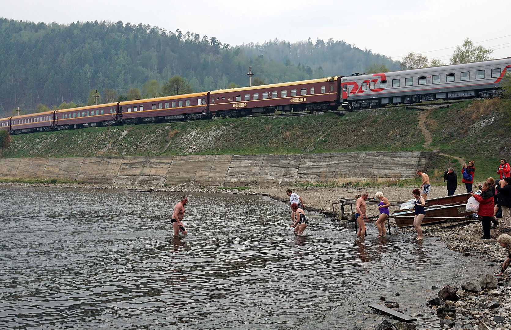 Reisedoku: Bad im Baikal