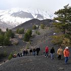 Reisegruppe auf Sartorius-Krater am Ätna in 1667 m Höhe