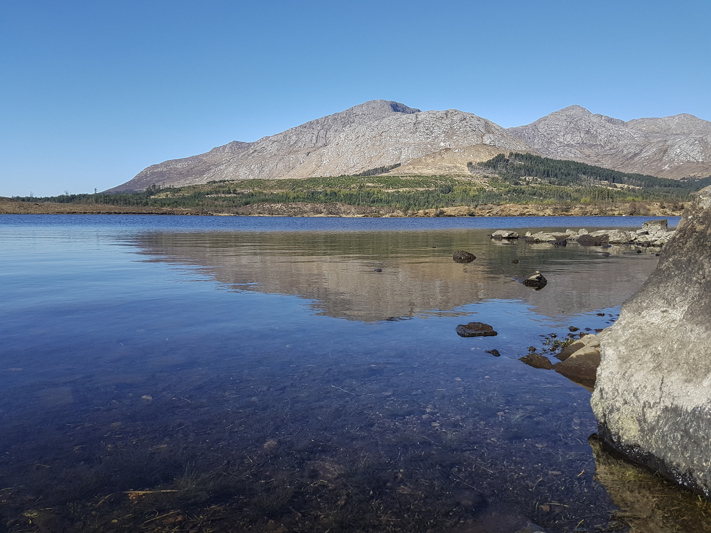 Reise,Irland,Torfsee,Spiegelung der Berge