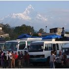 Reisen - Der "Busbahnhof" in Pokhara