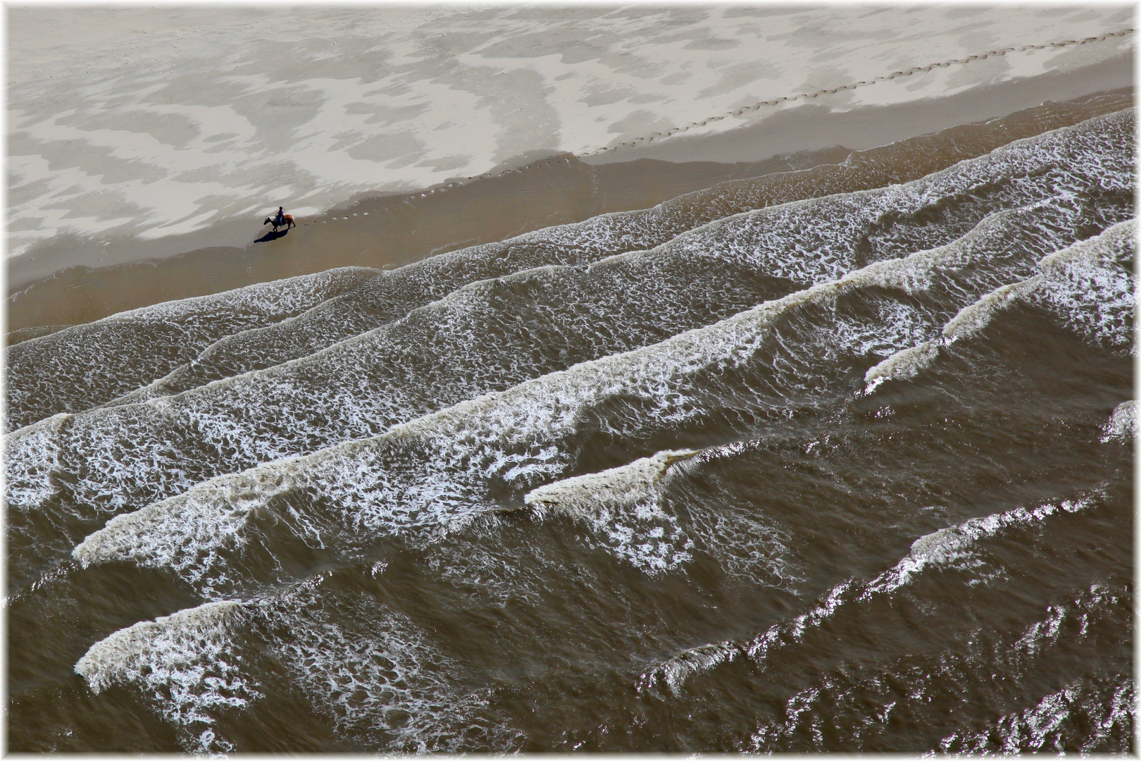 Reiter am Nordseestrand (Luftbild)