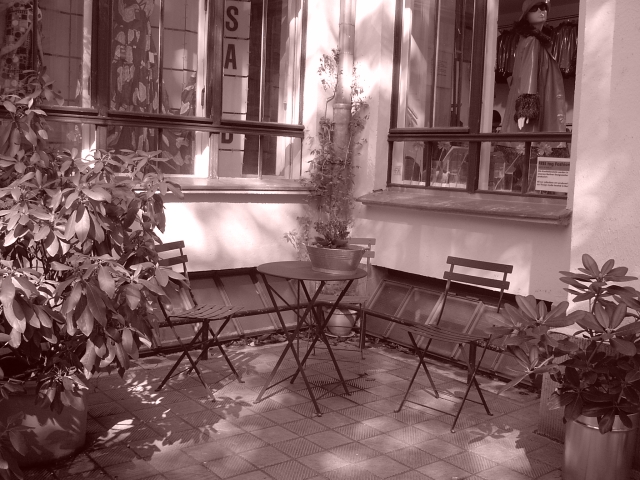 Relaxing in Berlin (Berlin-Sepia-Projekt - Pic. 020)