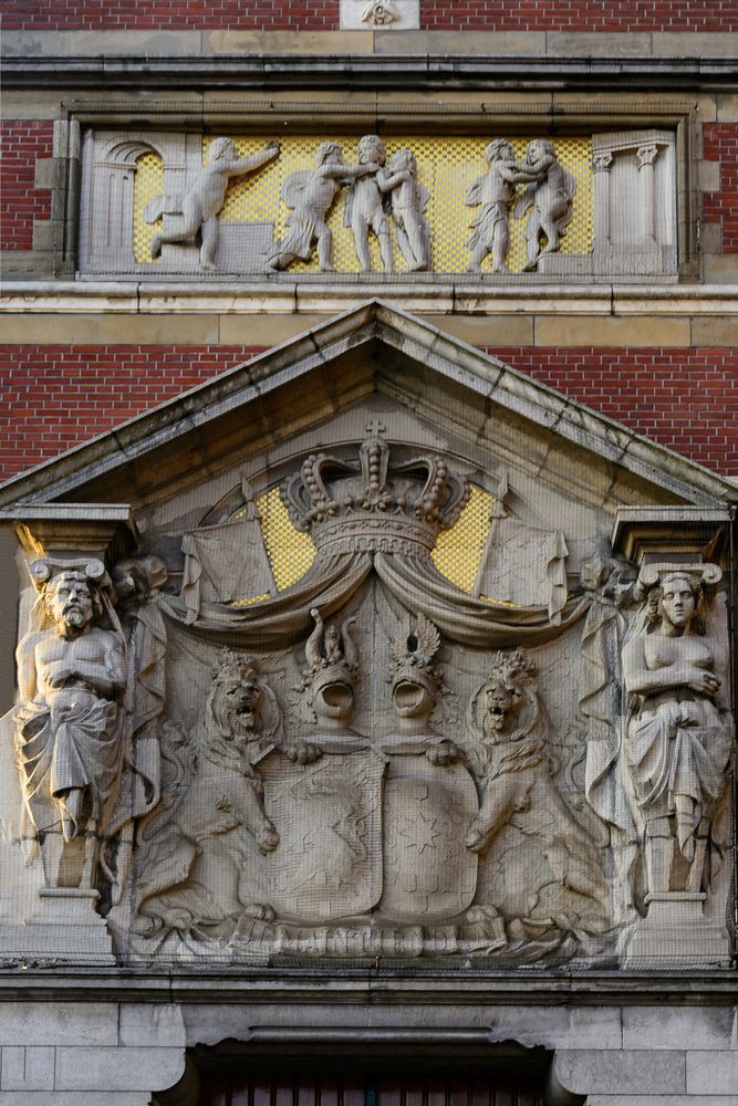 Relief am  Amsterdam Centraal