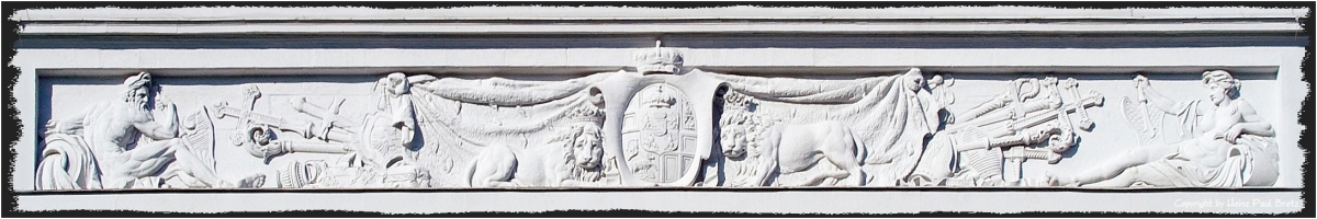 Relief am Schloss