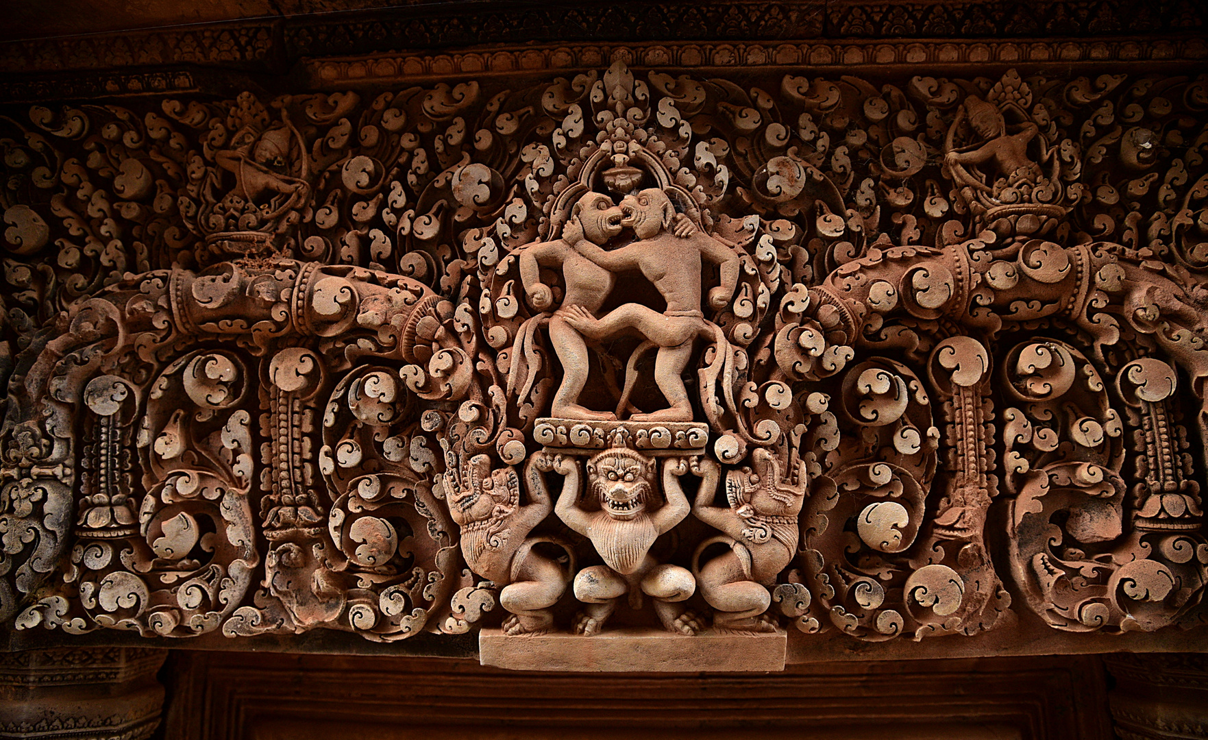 Relief in Banteay Srei