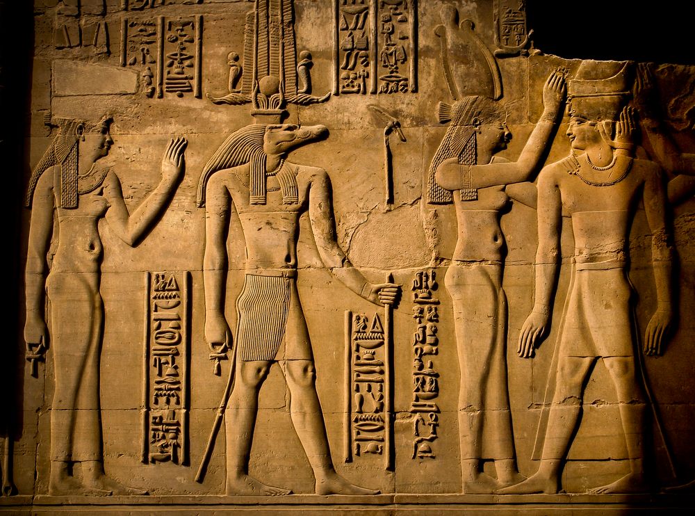 reliefdetail tempel kom ombo (ägypten)