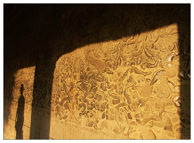 Reliefs im Abendlicht - Siem Reap, Kambodscha