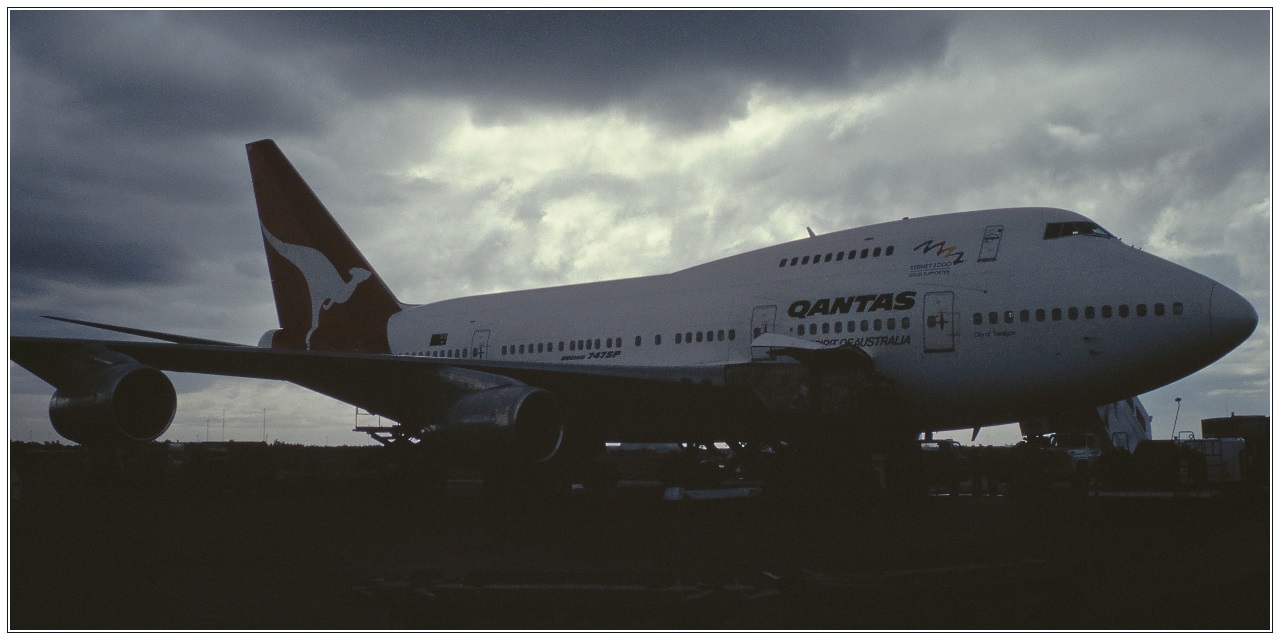 [Reload-2] Qantas B747SP - Flughafen Brisbane (Australien)