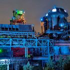 - RELOAD - Eine nächtliche Ansicht der beleuchteten Hochöfen im Landschaftspark Duisburg-Nord.