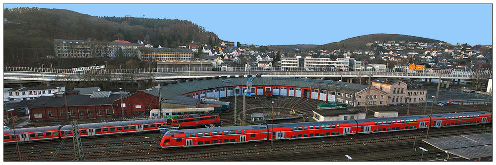 Reload: Hauptbahnhof in Siegen, Drehscheibe und Lokschuppen