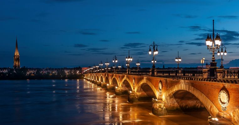Reload "Pont de Pierre" ...
