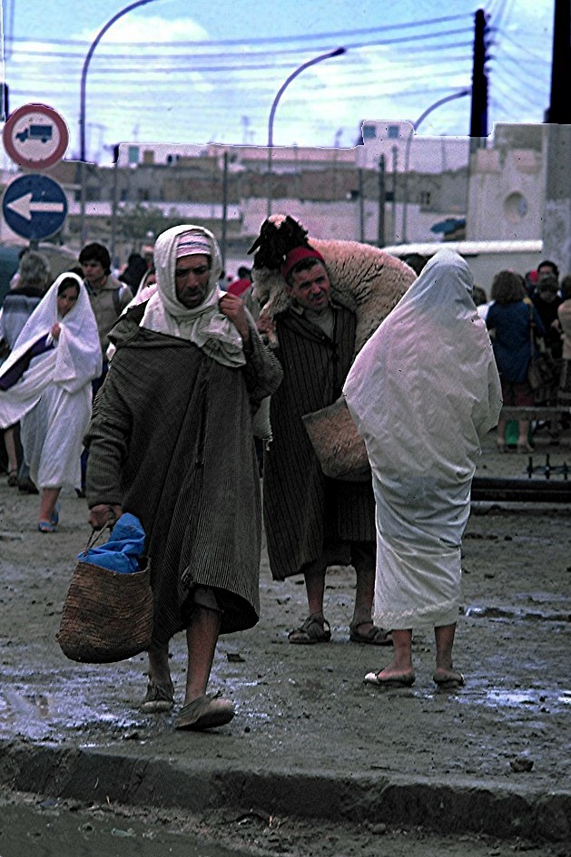 REMEMBER TUNISIA NABEUL RETOUR DU MARCHE