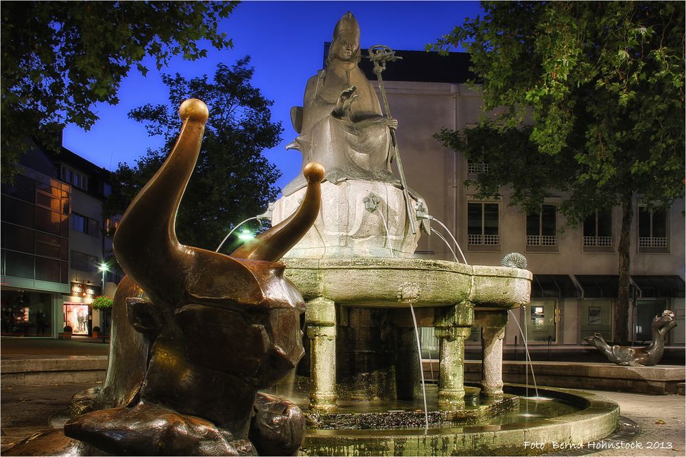 Remigiusbrunnen zu Viersen ...