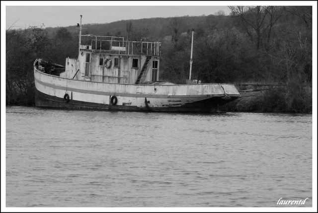 Remorqueur sur Seine