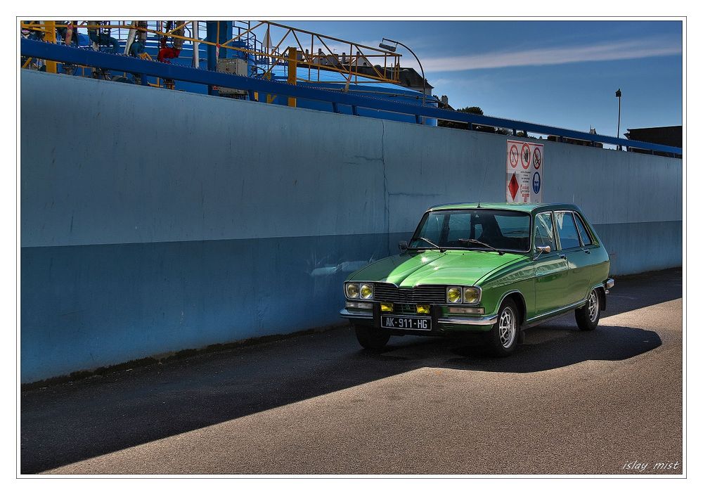 * Renault 16 TX *