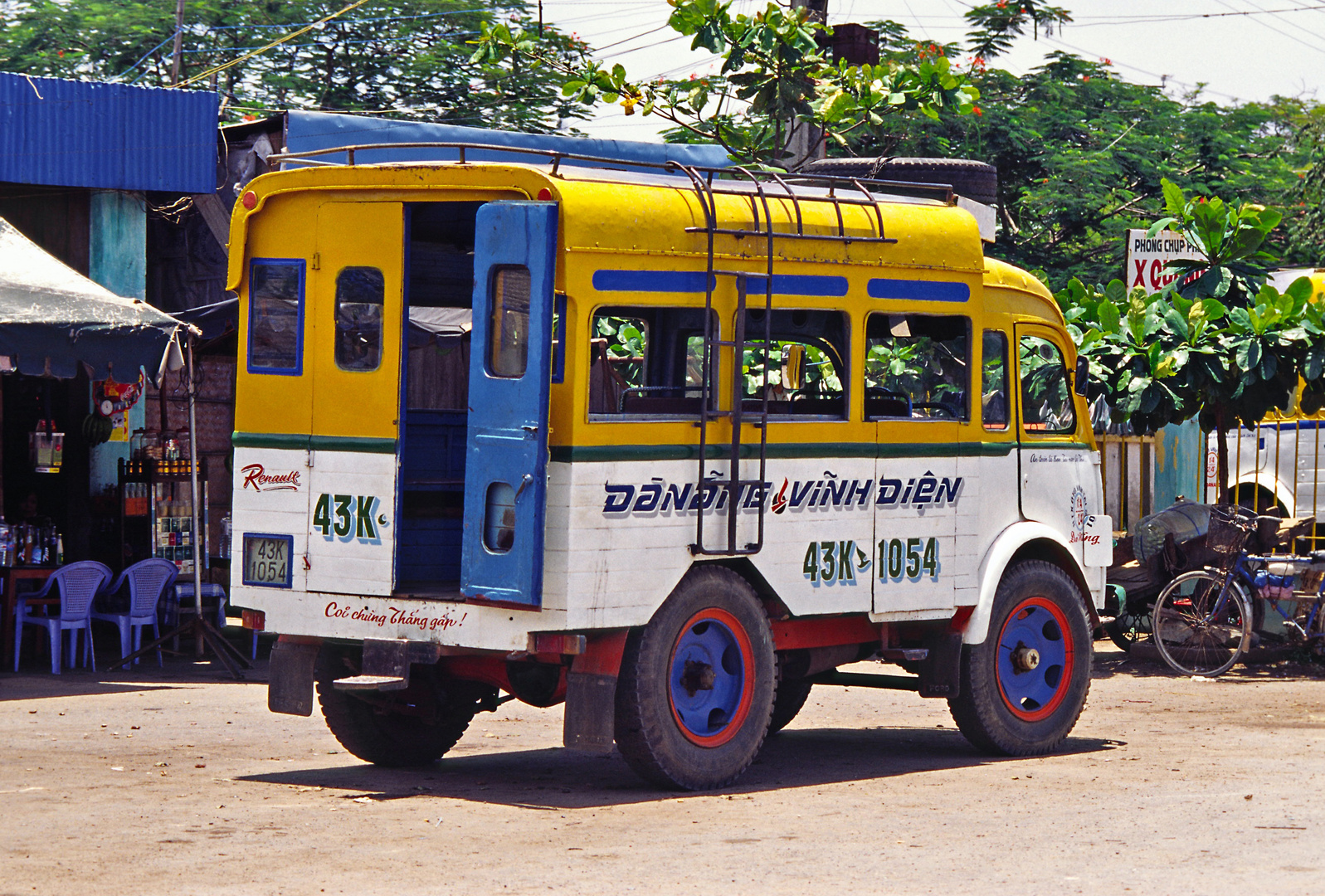 Renault-Bus 02