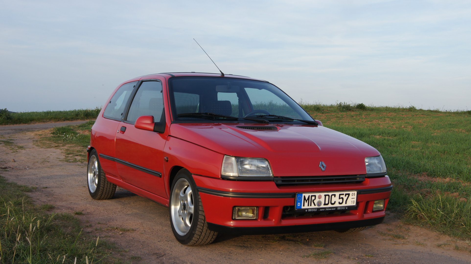 Renault Clio 1.8 16 V Bj.91