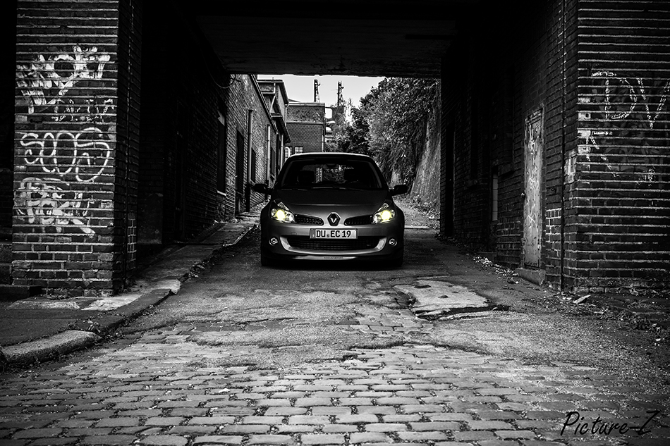 Renault Clio RS Black & White