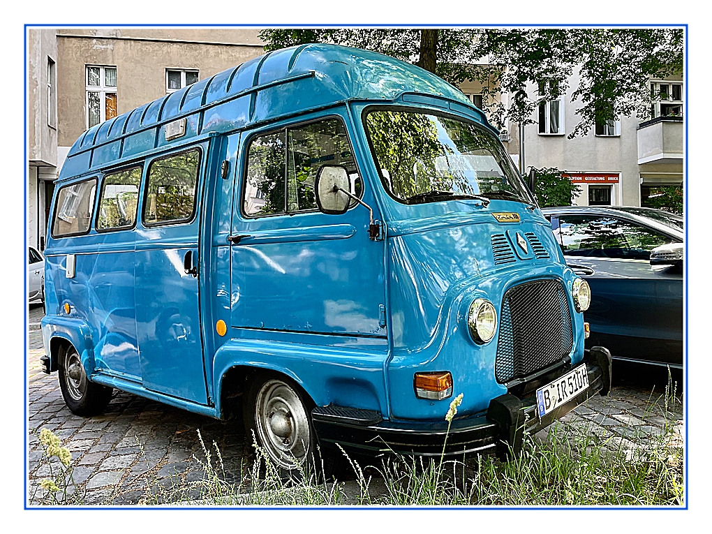 Renault Estafette 800