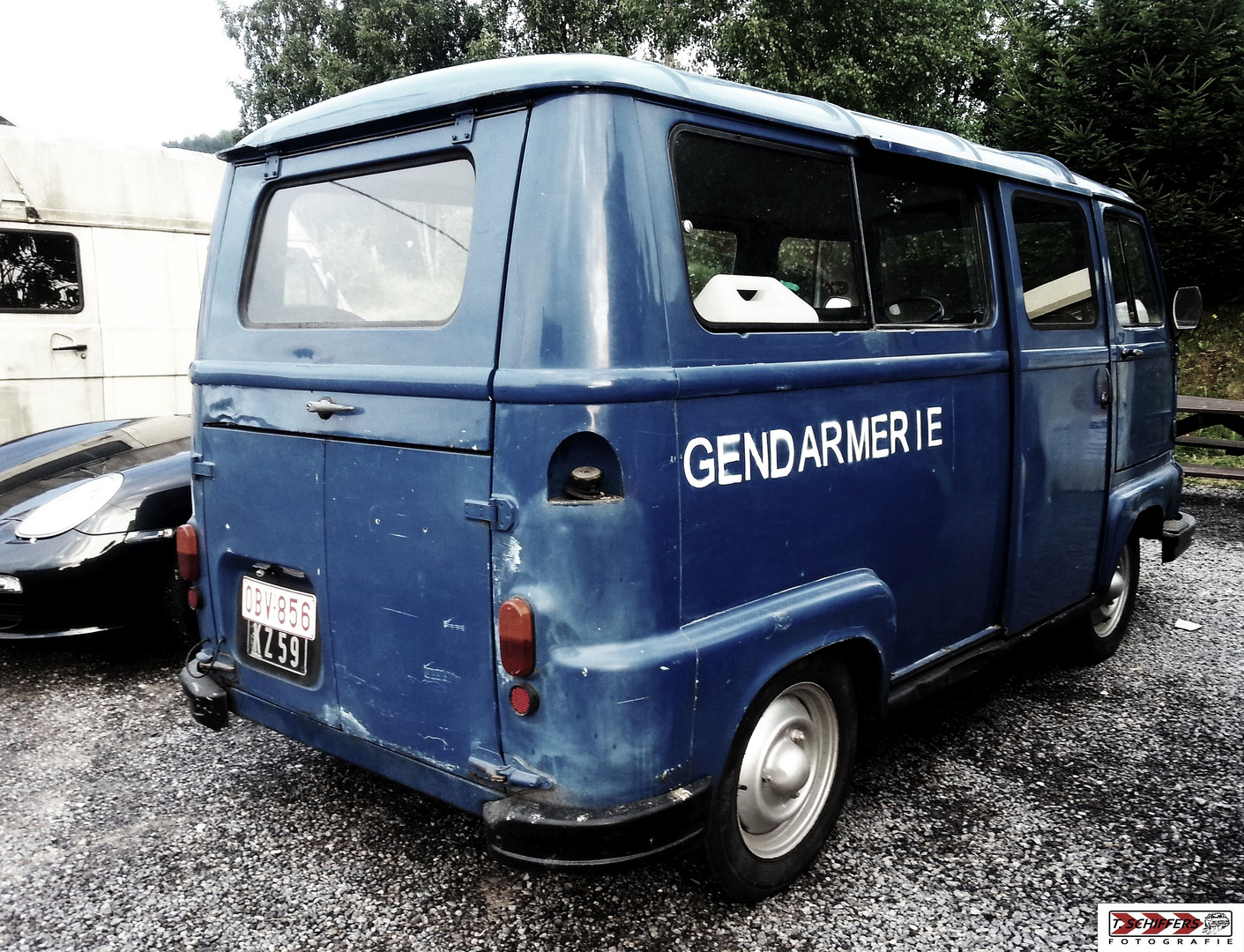 RENAULT ESTAFETTE GENDARMERIE