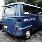 RENAULT ESTAFETTE GENDARMERIE