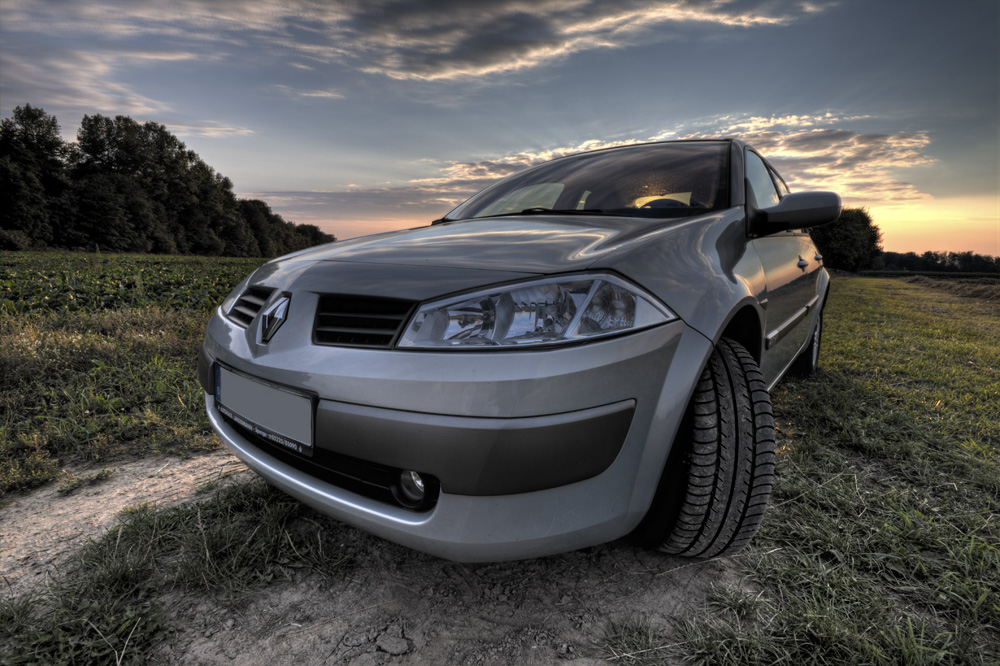 Renault Mégane II - Stufenheck - links unten 1