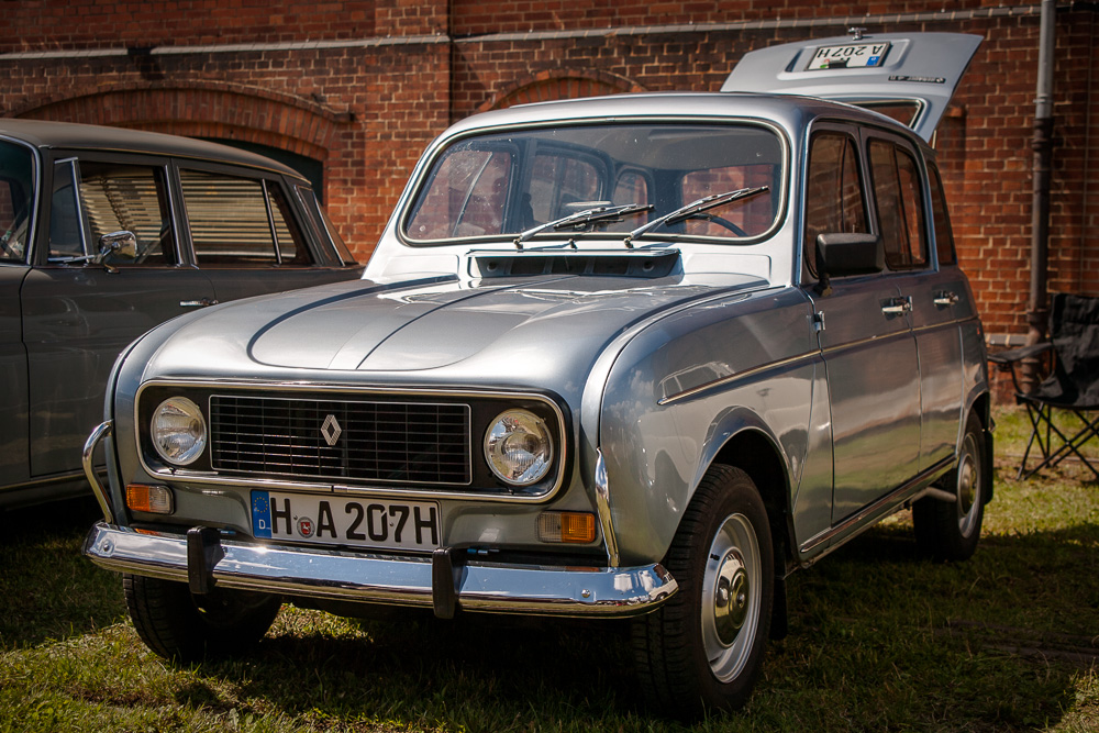 Renault R4 Foto Bild autos zweir der oldtimer Renault R4 Foto Bild autos zweir der oldtimer