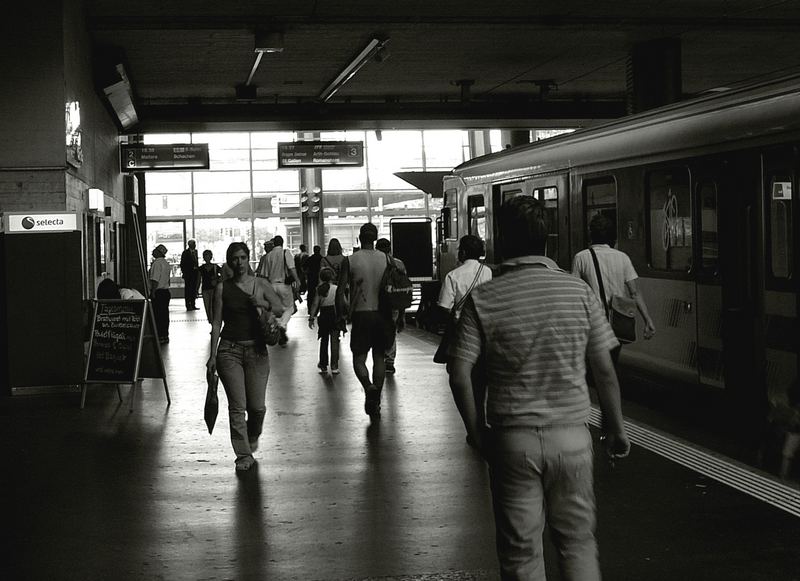 Rencontre sur un quai de gare