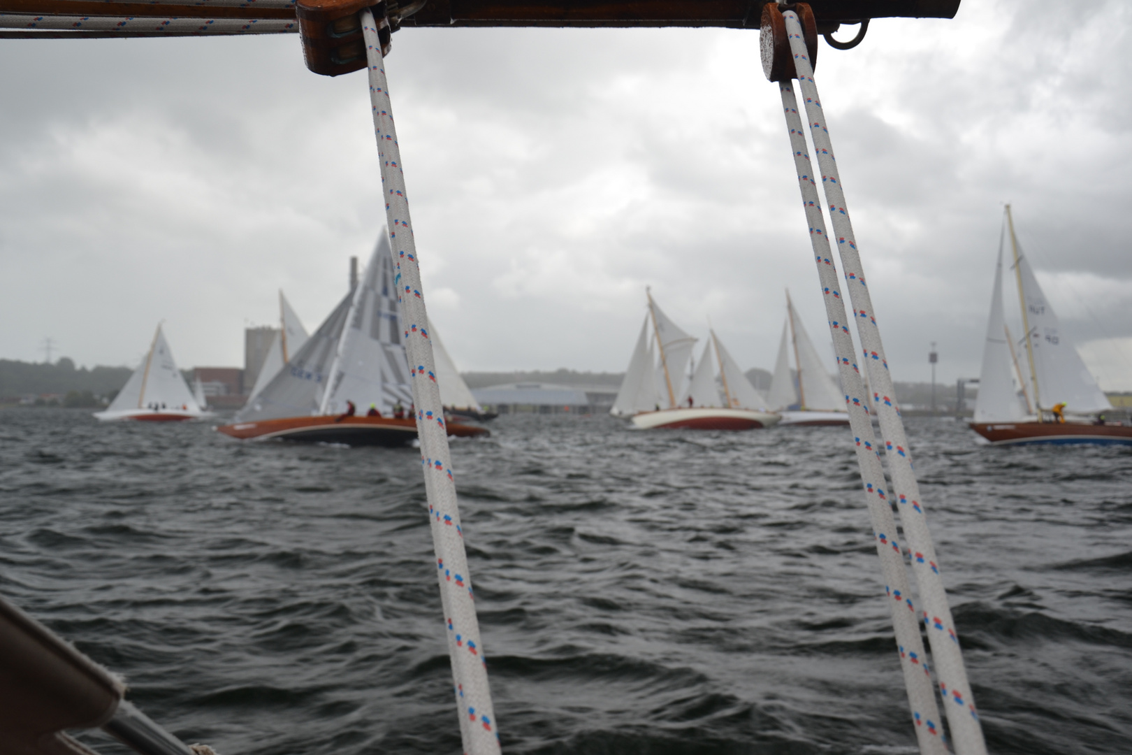 Rendevouz der Klassiker - STart in Kiel bei 6 Bft