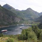 Rendezvous der Kreuzfahrtschiffe im Geirangerfjord