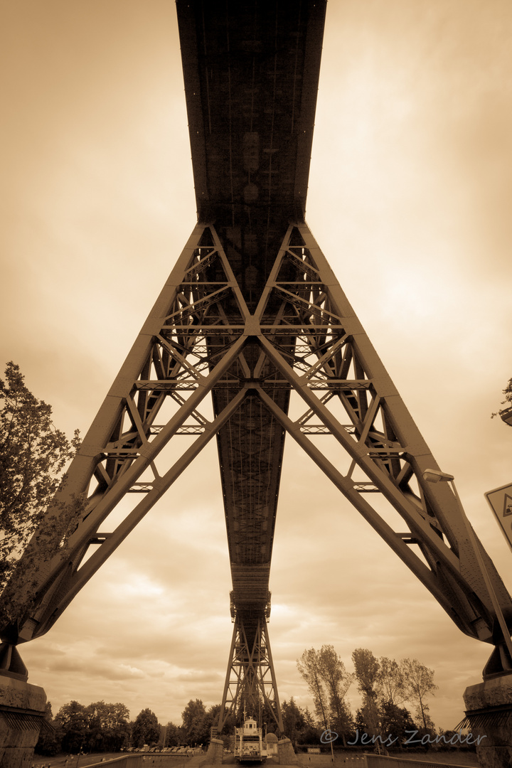 Rendsburger Eisenbahn-Hochbrücke ...