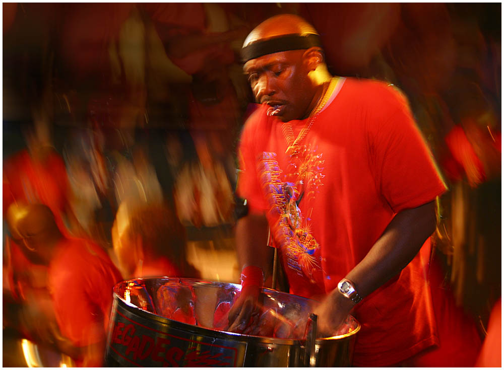 Renegade Steel Drum Orchestra 1 Foto & Bild kunstfotografie & kultur