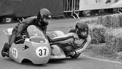 Rennsport mit Vater und Tochter