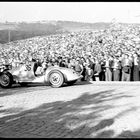 Rennwagen auf dem Sachsenring